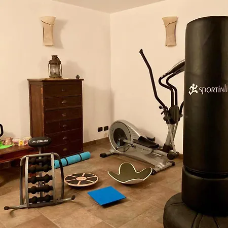 Luxury With Private And Gym *